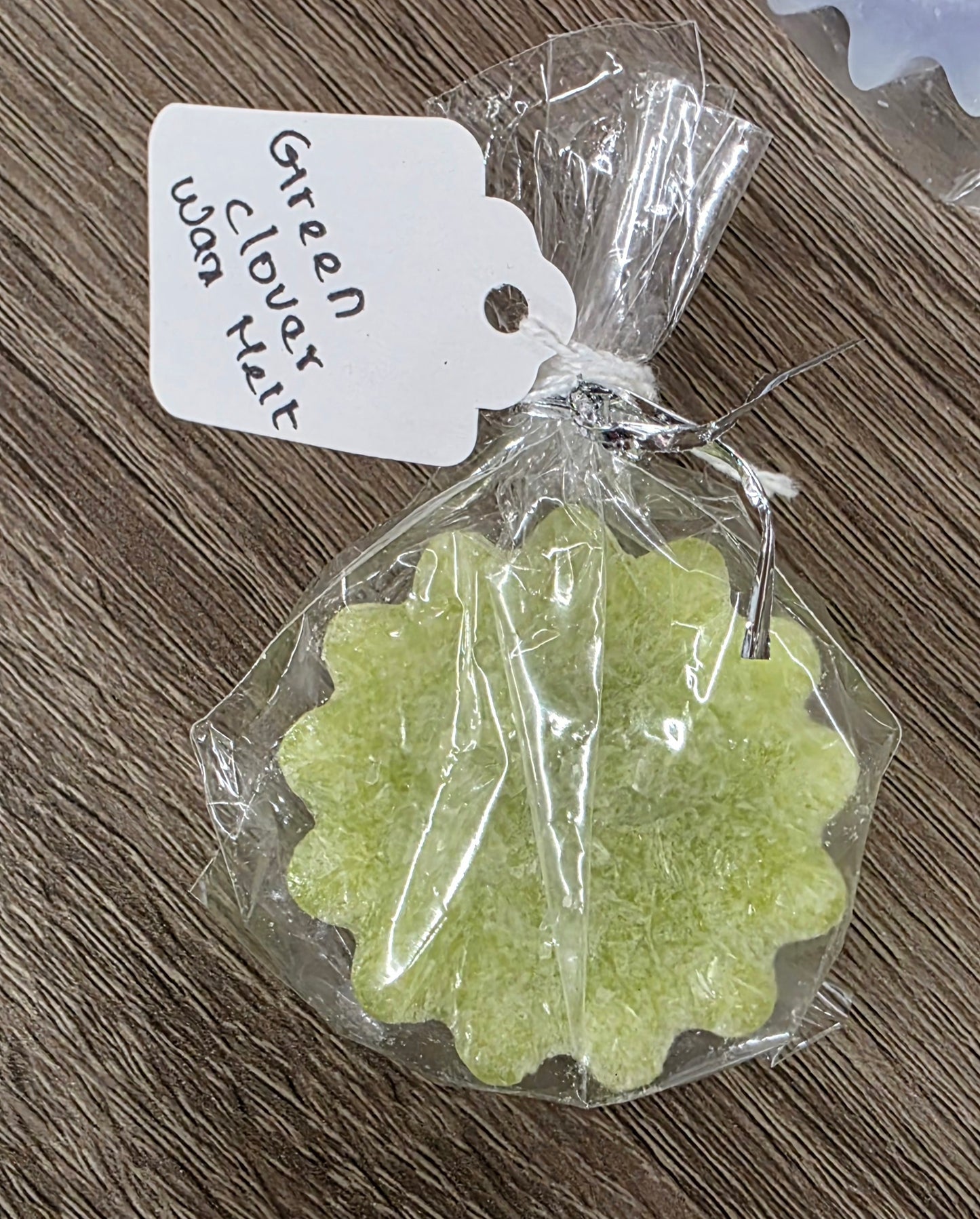 Green clover wax melt